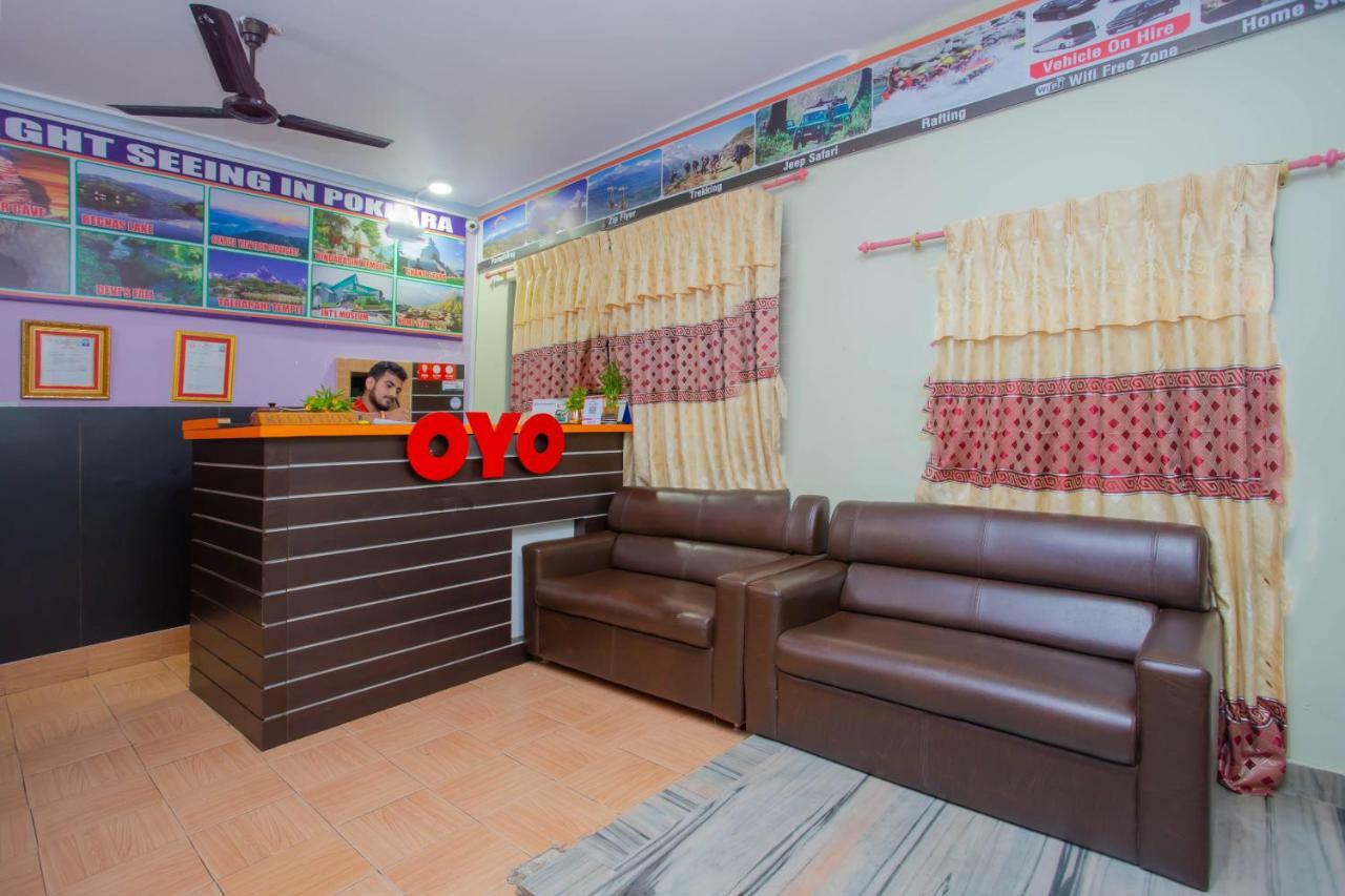 Oyo 575 Api Suites Ποκάρα Εξωτερικό φωτογραφία