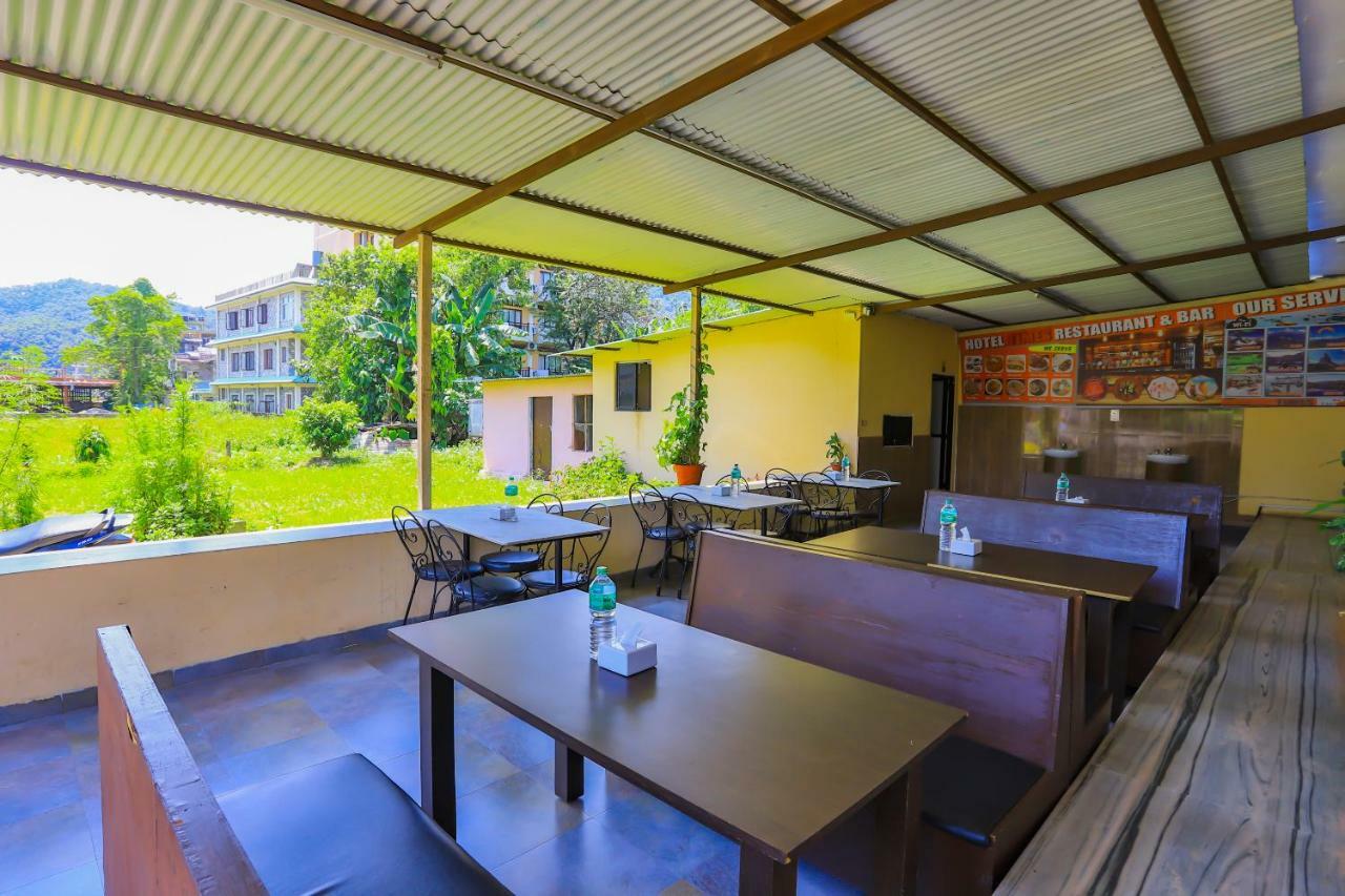 Oyo 575 Api Suites Ποκάρα Εξωτερικό φωτογραφία